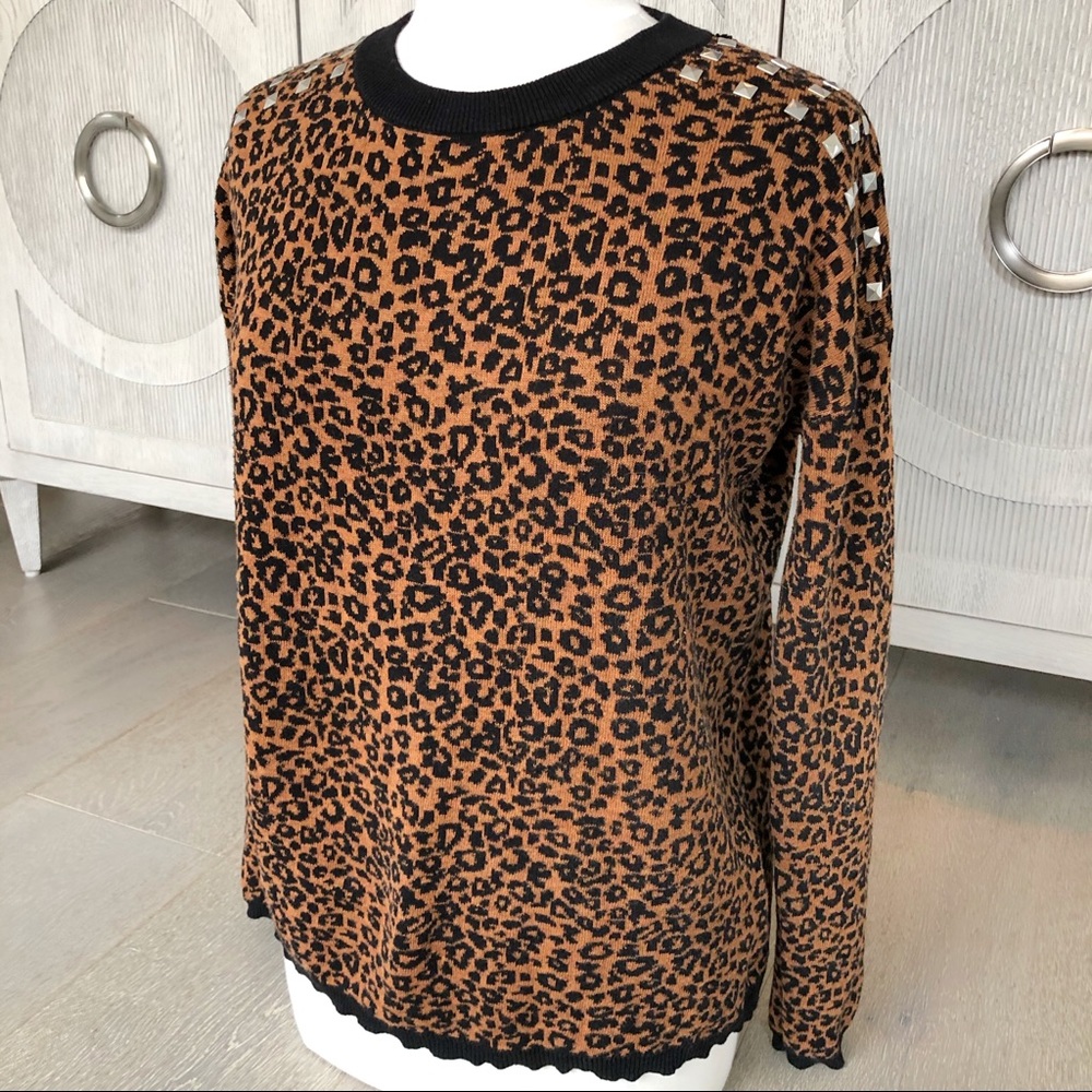 EYESHADOW Size Small Leopard Print Sweater